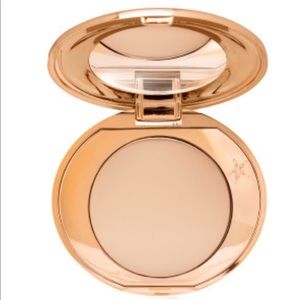 NWT Charlotte Tilbury Mini Airbrush Flawless Finish Powder ✨